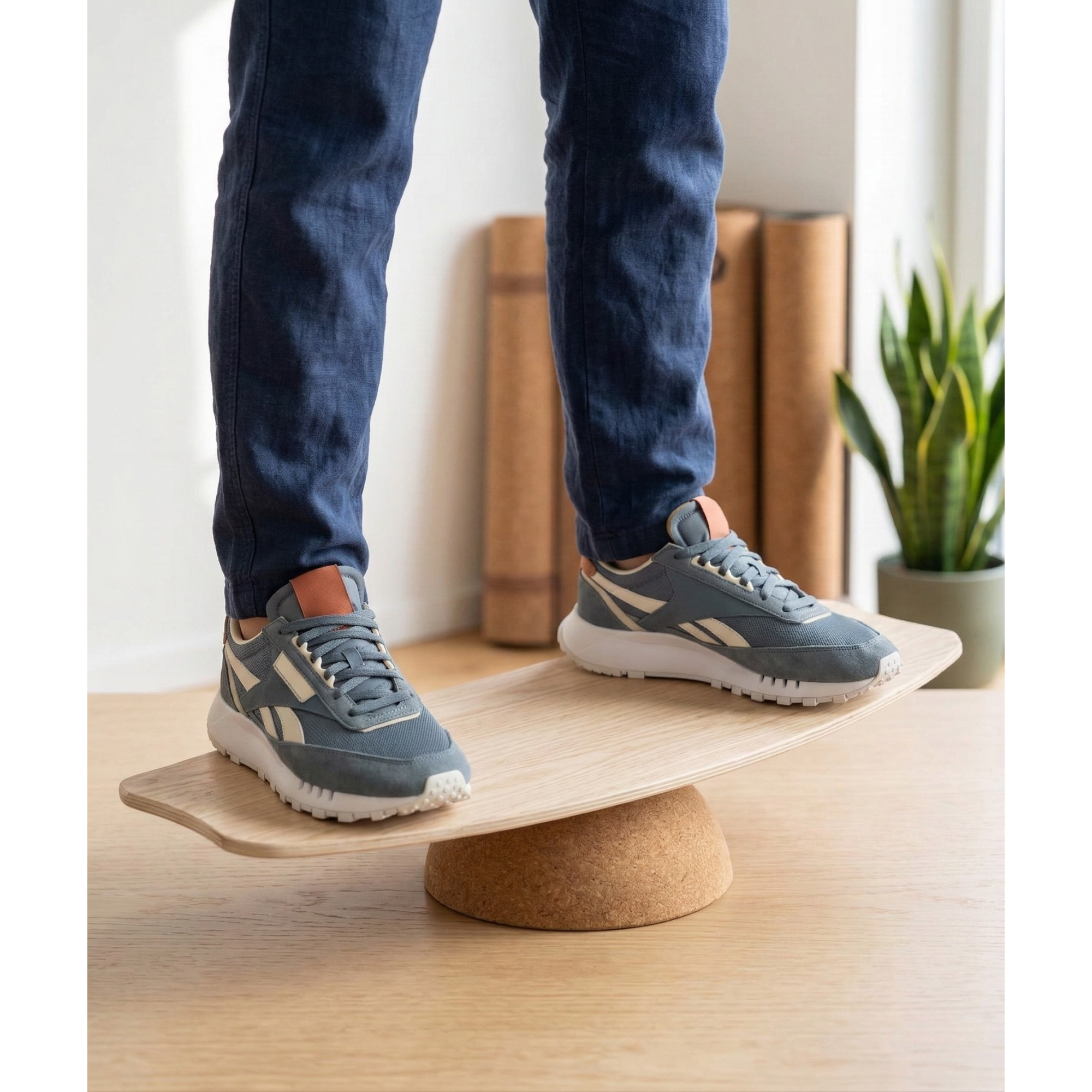 Cork Balance Board Half Moon | Ø290mm — Stability & Core Training - Portuguese cork product