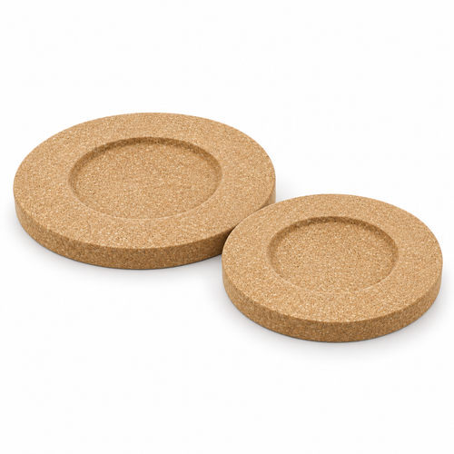 Cataplana cork trivet size options at an angle showing the 24 mm thickness and central groove